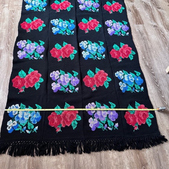 Vintage Handmade Floral Cross Stitch Afghan Blanket Black Yarn 48”w x 68” l 70’s - Picture 3 of 8